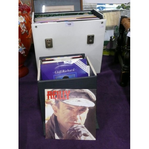 149 - White Vinyl Record box with LP's to include Peter's and Lee and a selection of singles