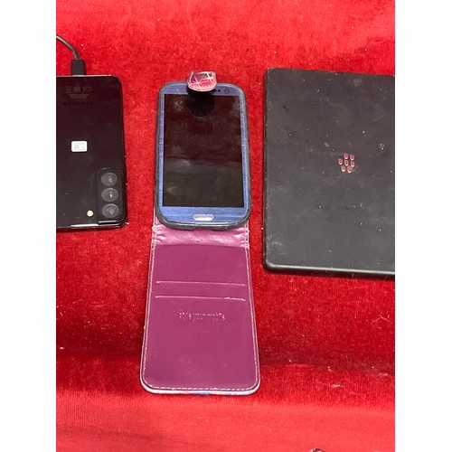 43 - 2 MOBILE PHONES AND A TABLET BLACK BERRY