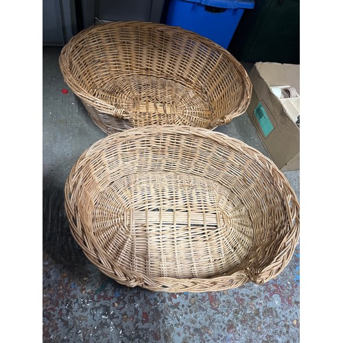 183 - 2 Wicker dog beds
