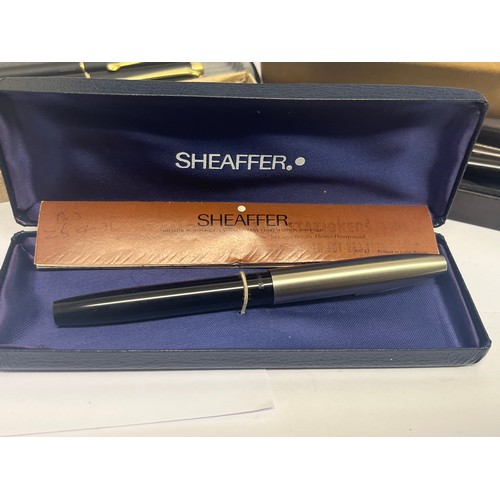 35 - COLLECTION OF 5 FOUNTAIN PEN SETS A DUFFERIN MOTTLED , SET OF THREE,  SHEAFFER TARGA