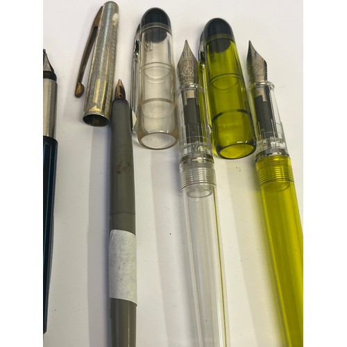 16 - A COLLECTION OF 10 FOUNTAIN PENS