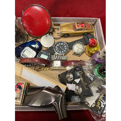 17D - Tray of mixed Collectables inc costume jewellery, watches, cigarette cards, cufflinks, James Bond As... 
