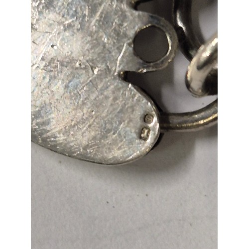 40 - Vintage Sterling Silver wide gate bracelet, hallmarked Birm 1978, 32 grams