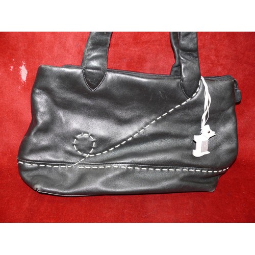 83 - Black leather Radley handbag