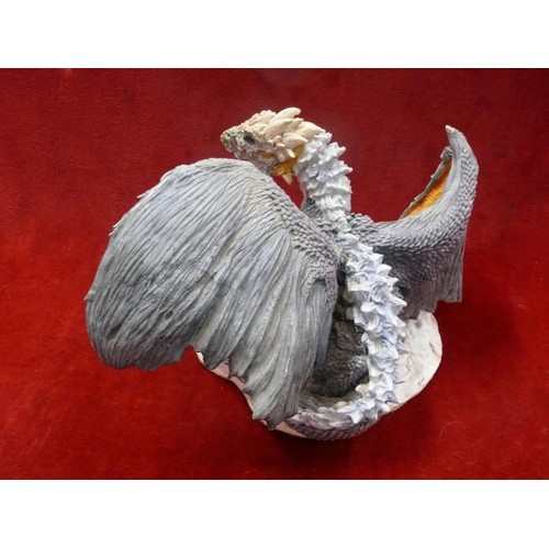 91 - Enchantica dragon figure 