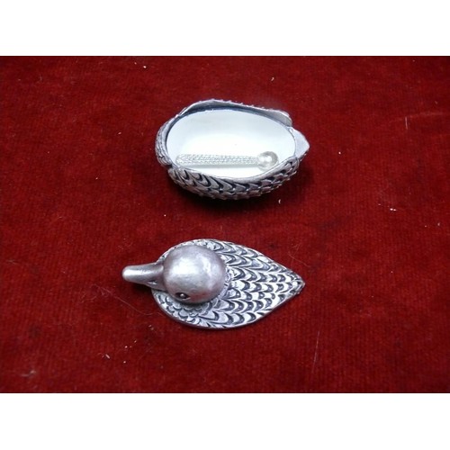 95 - 9 miniature novelty pewter lidded salt - 4 chickens and 5 ducks
