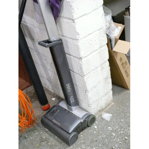 179 - Gtech vacuum cleaner