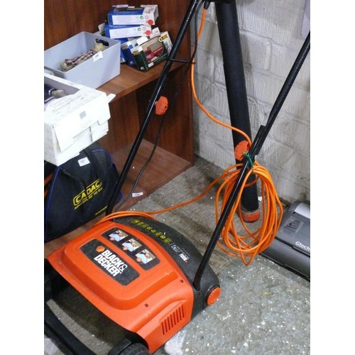 181 - Black & Decker Type 1 scarifier