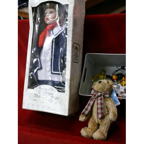 186 - Basket of action figures to include Luigi, Hasbro Visionaries Cravex, Mrs Goggins, dinosaurs etc plu... 