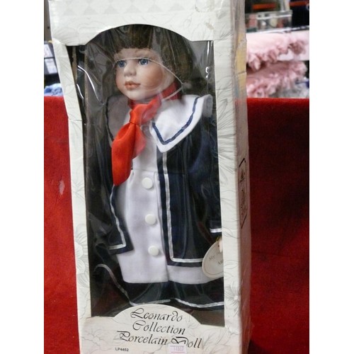 186 - Basket of action figures to include Luigi, Hasbro Visionaries Cravex, Mrs Goggins, dinosaurs etc plu... 