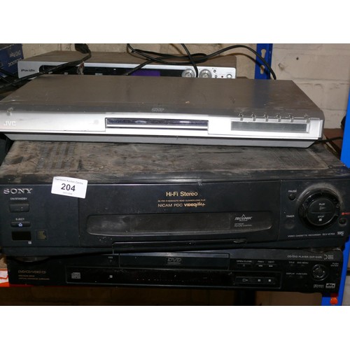 204 - Mixed lot of VHS, DVD and mini disc players