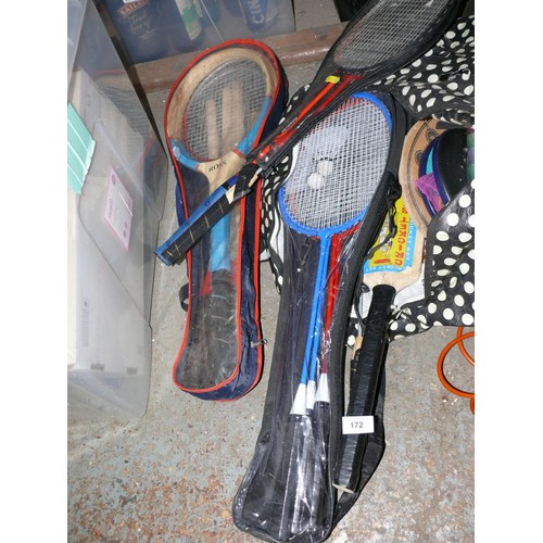 172 - Selection of badminton sets, rackets, cricket bats etc
