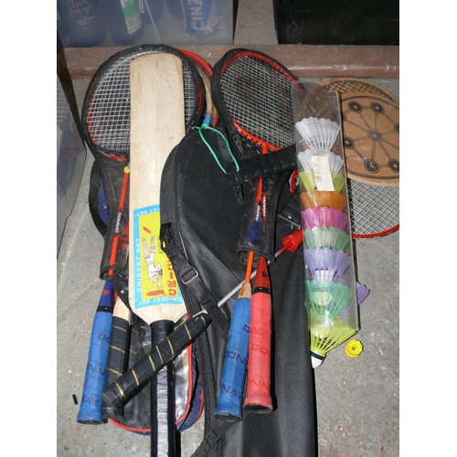 172 - Selection of badminton sets, rackets, cricket bats etc