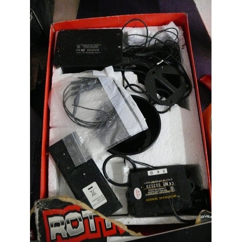 192 - Rottwailer bike alarm plus Garmin sat nav and Crysler PT Cruiser bumper trim