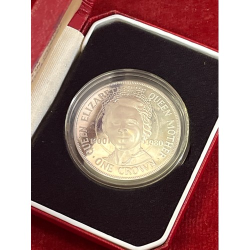 42 - 1980 Isle of Man Queen Mother Sterling Silver Crown -80th anniversary. Limited edition of 30,000. Wi... 