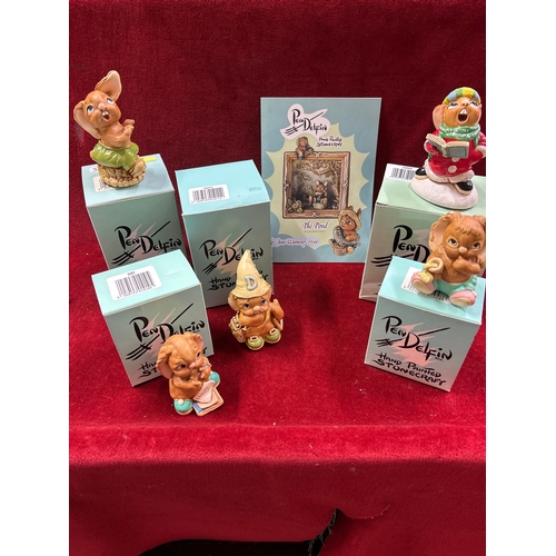 70 - Collection of Pendelfin including five boxed figures:- Thumper, Digit, Duffy, Vanilla (small chip to... 