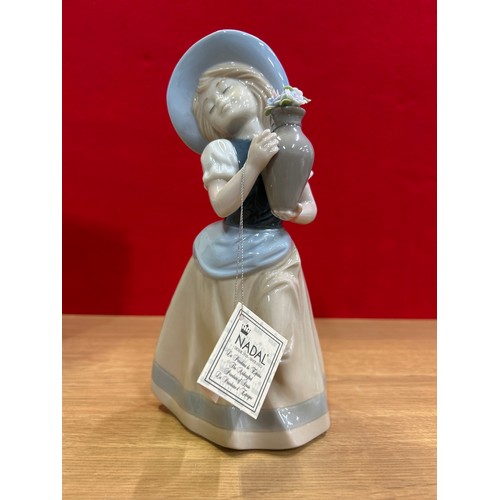 79A - Large Nadal Spanish porcelain figurine, new with box