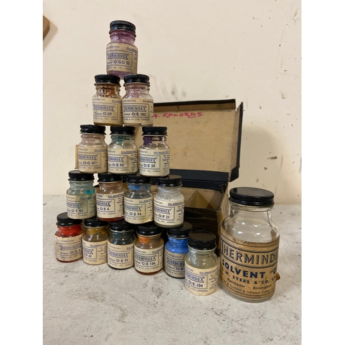19 - Boxed set of vintage Thermindex temperature-indicating paints and solvent, used to monitor surface t... 