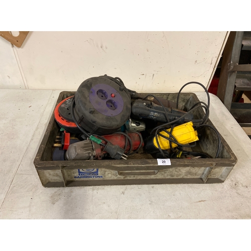 20 - Collection of used workshop power tools, including Makita angle grinders, Bosch jigsaw, polisher, he... 