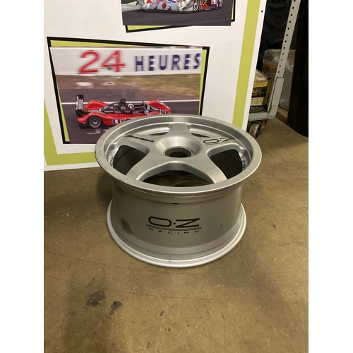 31 - MP84/91 Le Mans magnesium alloy wheel. Produced from Pilbeams own design by OZ racing. The exact his... 