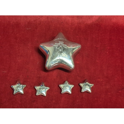 69 - Silver plated train with first tooth and first curl pots plus a Star pot with miniature stars