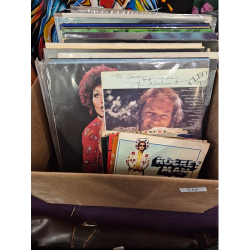 112 - Box of LP and single records to include Dire Straits, Abba, Paul Young, Kate Bush, Paul McCartney Ro... 