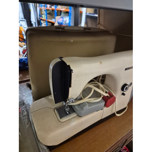 190 - Vintage Necchi Lydia sewing machine