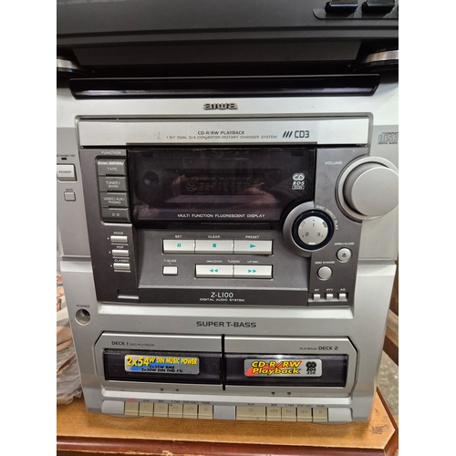 211 - Aiwa Digital Audio System Z-L100 plus stereo full automatic turntable System PX-E850