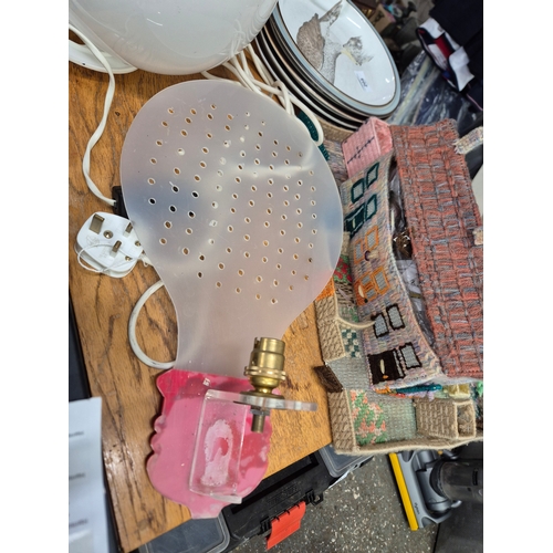 213 - Collection of table lamps and lights