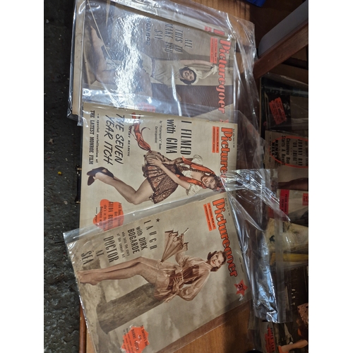 228 - Vintage Picturegoer magazines x 30