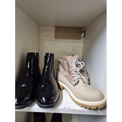 233 - Large quantity of Ladies shoes sizes 4/5/6/7 some never worn