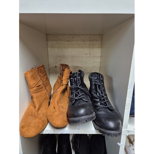 233 - Large quantity of Ladies shoes sizes 4/5/6/7 some never worn