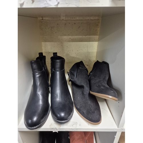 233 - Large quantity of Ladies shoes sizes 4/5/6/7 some never worn