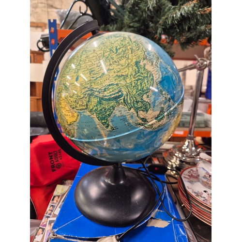 257 - Illuminated globe with original box