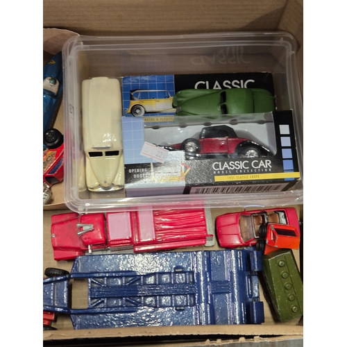 302 - Box of collectors cars and other vehicles to include Corgi, Matchbox, Dinky etc