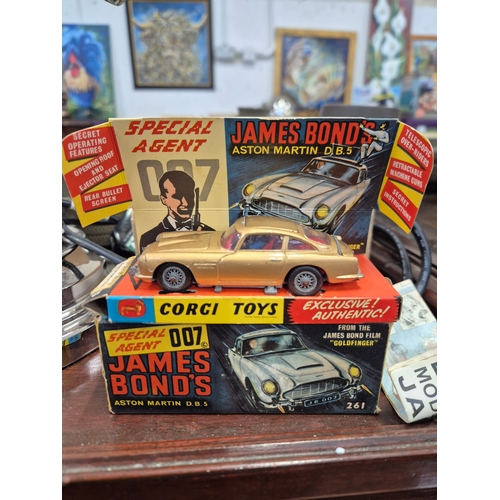 304 - James Bond 007 Aston Martin DB5 in original box