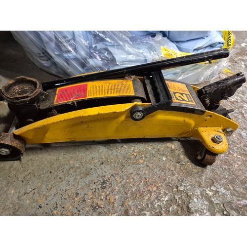 169 - Halfords hydraulic 2 tonne trolley jack