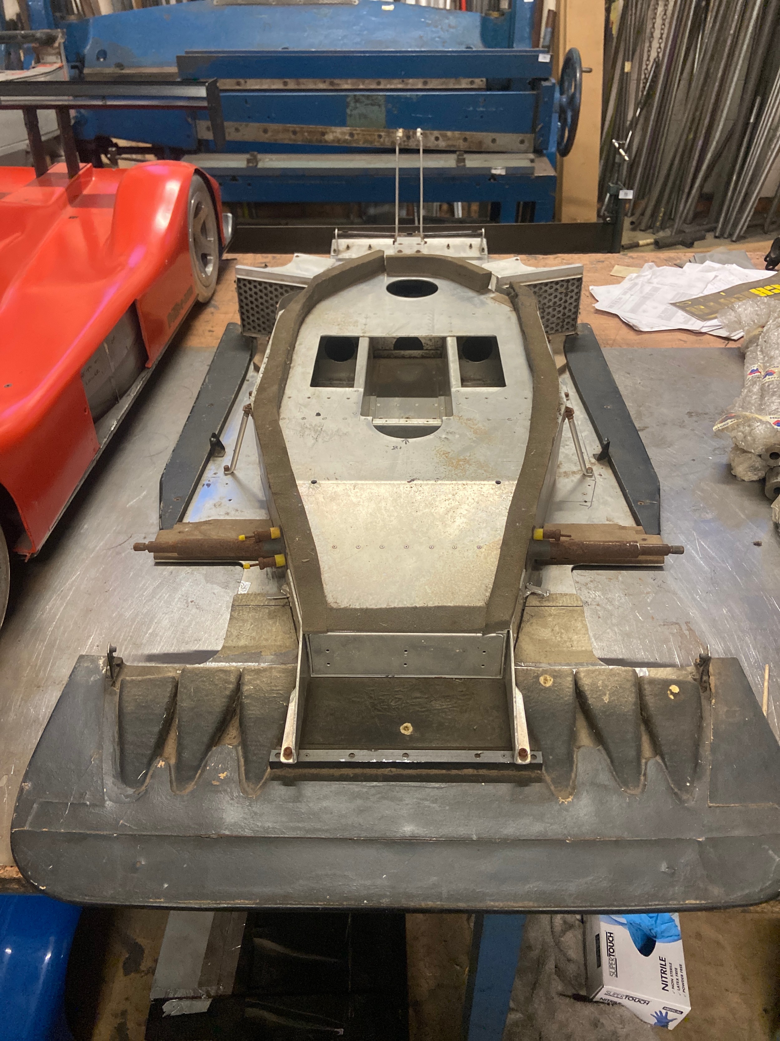 Original Pilbeam racing wind tunnel model of the MP91. Fibreglass body ...