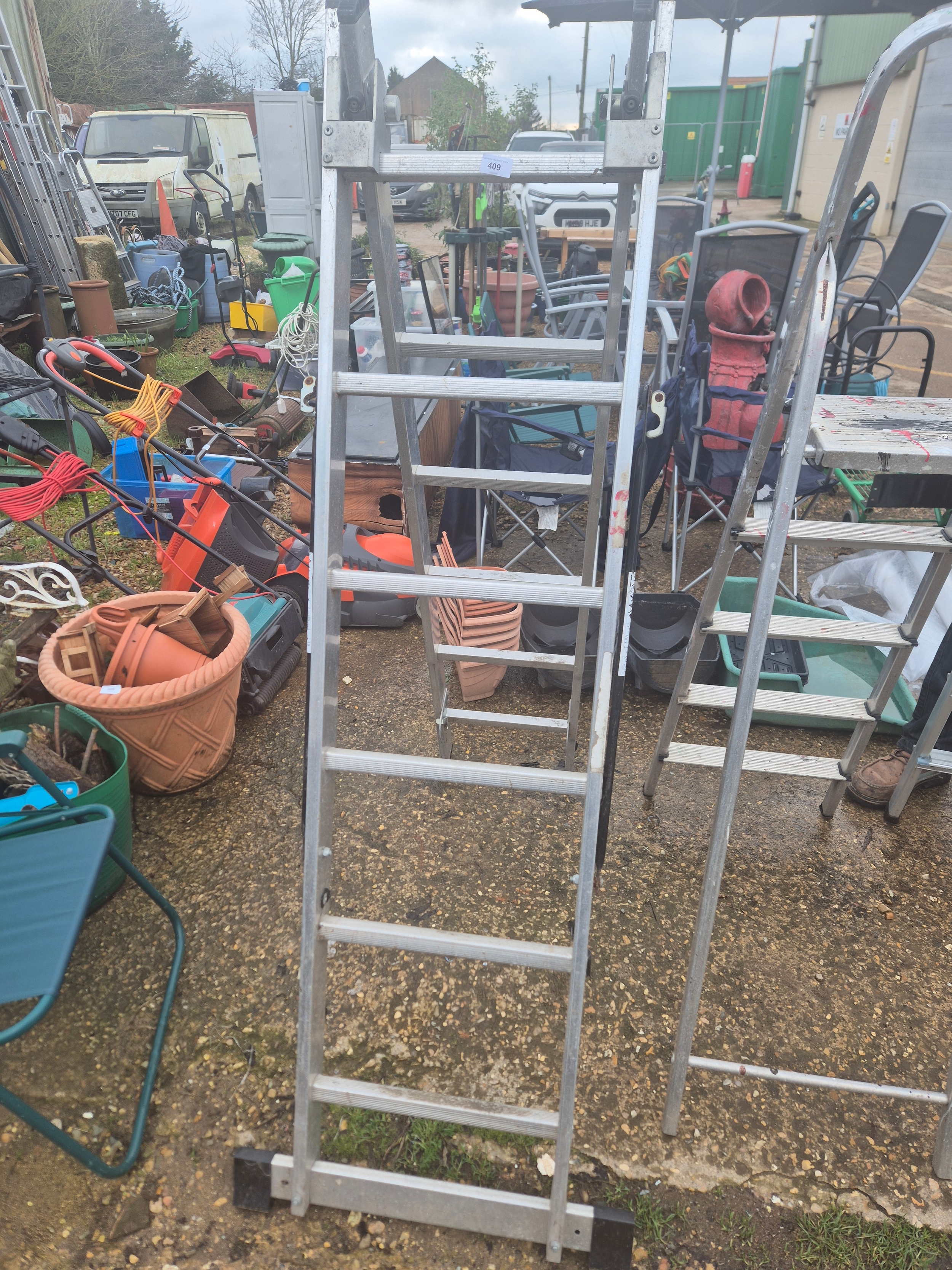 5 tread double sided decorators ladder