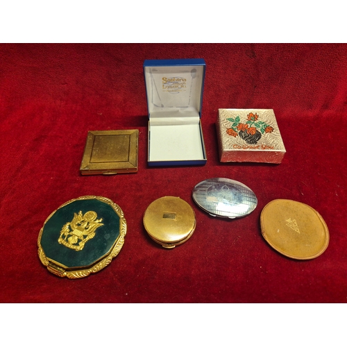 Selection of mixed compacts and gift boxes