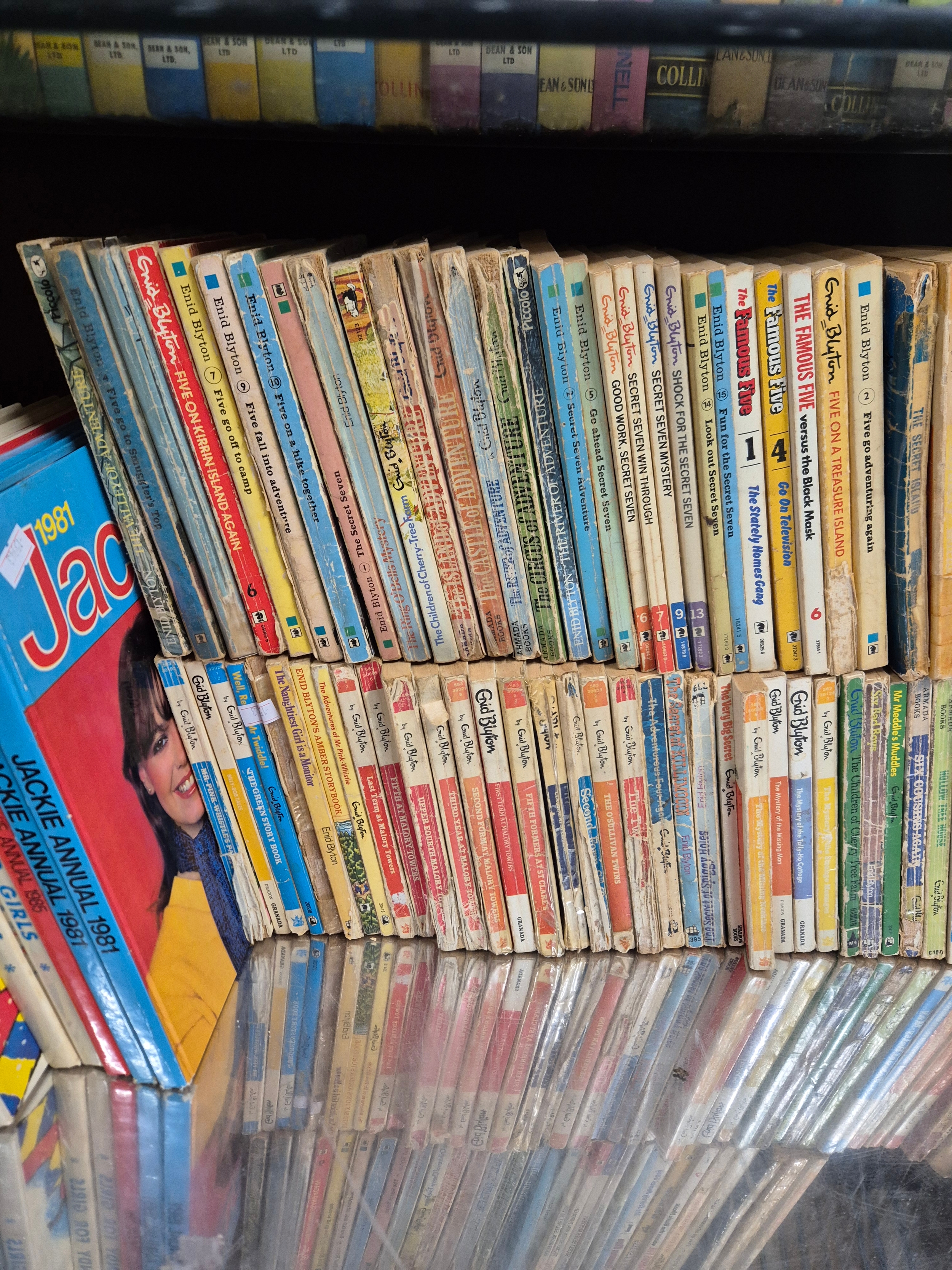 Shelf of vintage paperback Enid Blyton books plus a collection of ...
