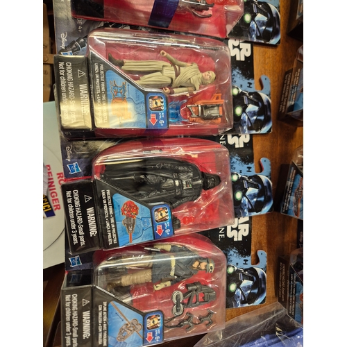 181 - 17 x Star Wars Rogue One figures, new in packets