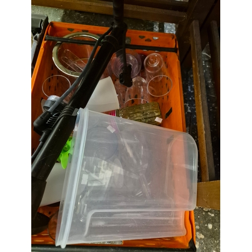 194 - 3 trays of kitchenware (crates not included)