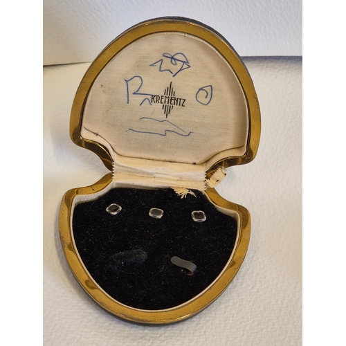 32 - 3 small boxes of costume jewellery