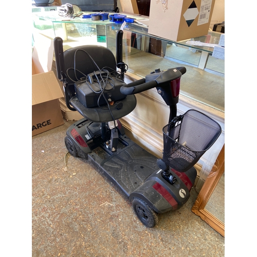 Rascal Veo mobility scooter SPARES OR REPAIR NO KEY
