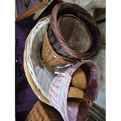 177 - Collection of wicker baskets