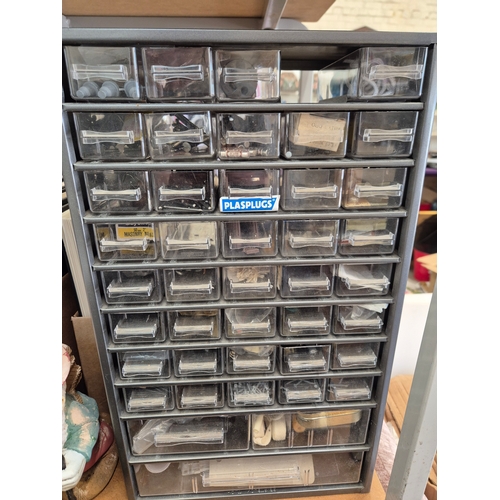Small compartment drawer set with contents