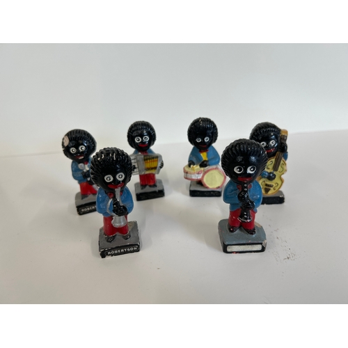 Lot 8         