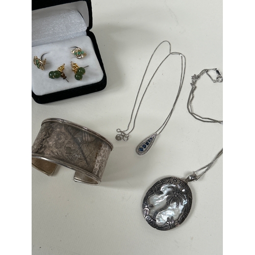 Lot 25        