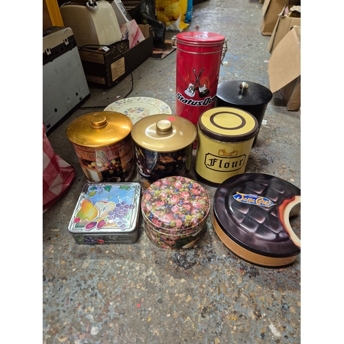 257 - Bag of various tins